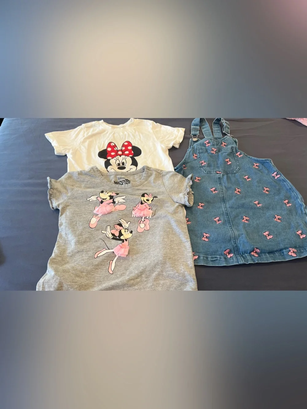 Girls Minnie Mouse Tee & Denim Pinafore Set - White, Gray, Blue with size 4T